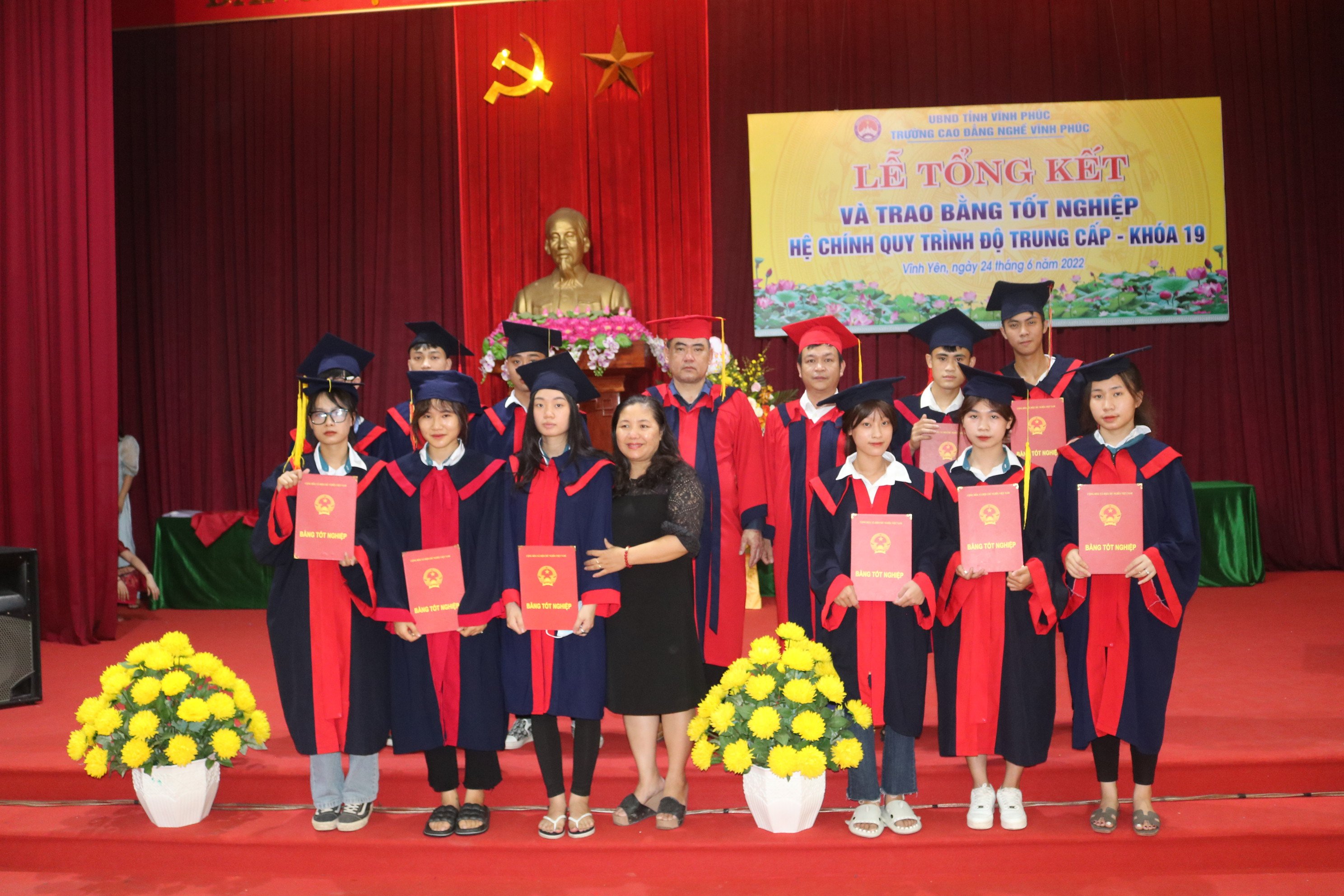 Mua Bằng Cao Đẳng Giả - Giá Bao Nhiêu, Uy Tín, Có Hồ Sơ Gốc